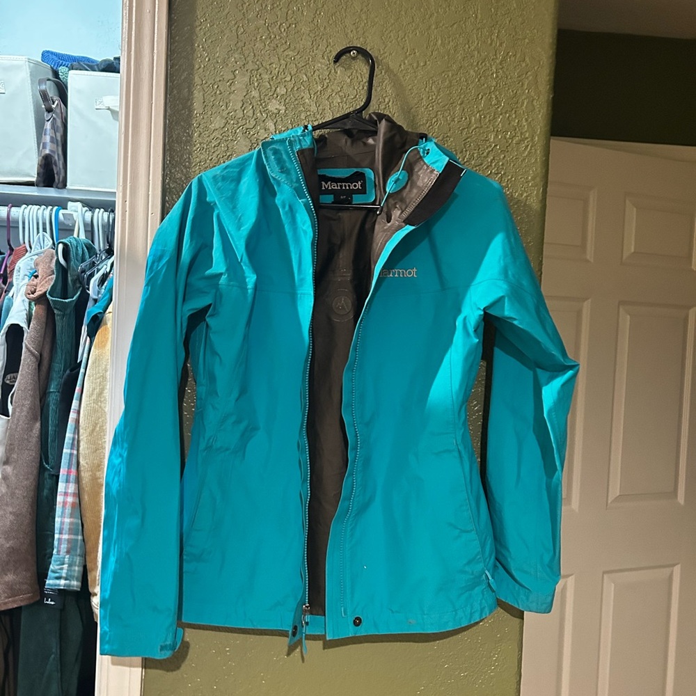 Marmot Women's Vibrant Blue rain Jacket